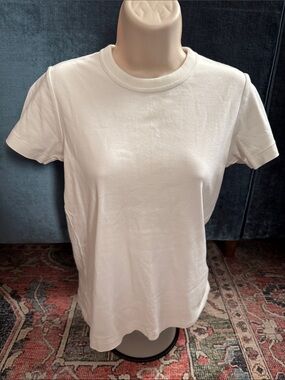 Uniqlo U XS white cotton t-shirt